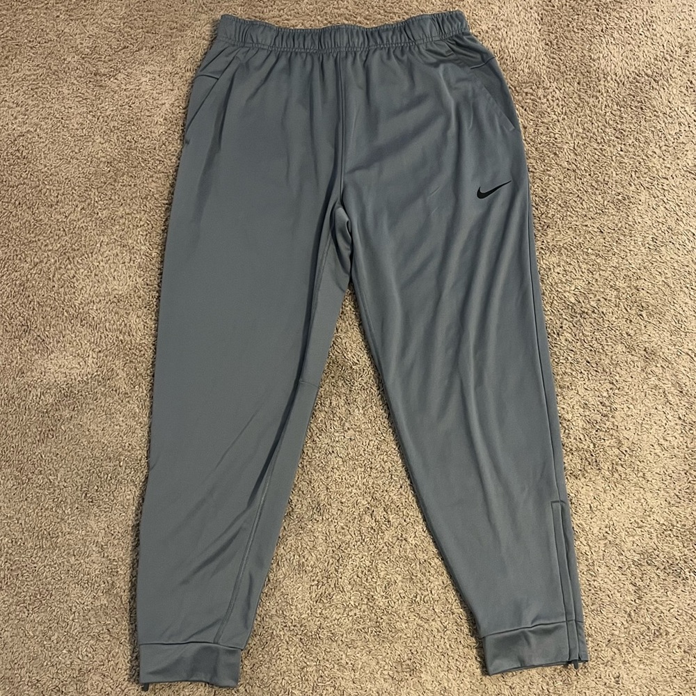 Nike Totality Dri-FIT Tapered Pants